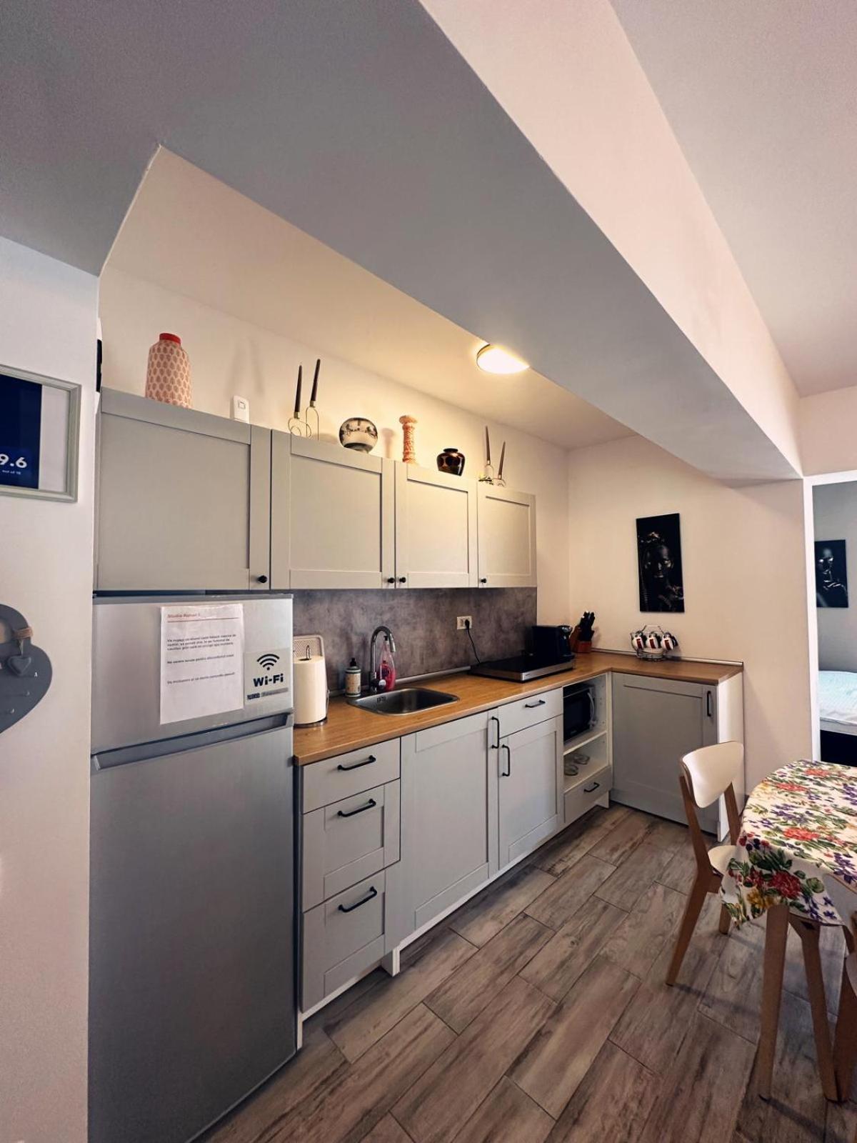 Rohan Studio One Aparthotel Năvodari Esterno foto
